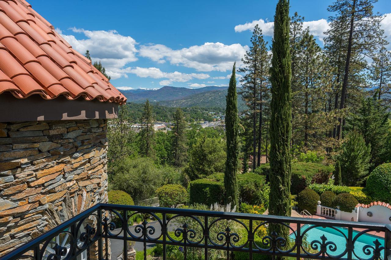 Chateau Du Sureau Oakhurst Εξωτερικό φωτογραφία